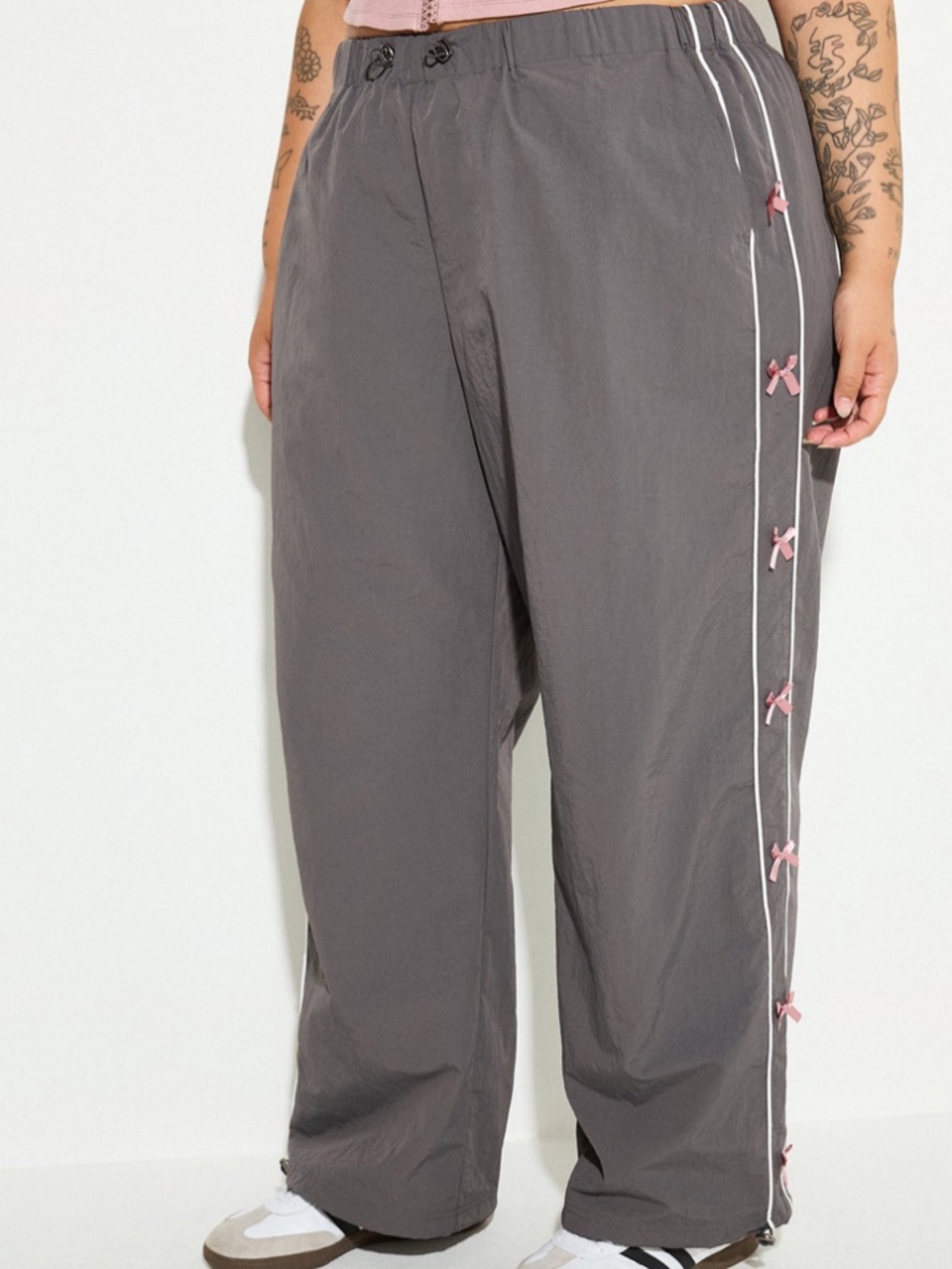 Torrid LoveSick Side-Bows Track Pants size 2 - Picture 2 of 5